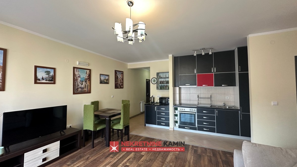 Opremljen jednosoban stan u strogom centru Budve